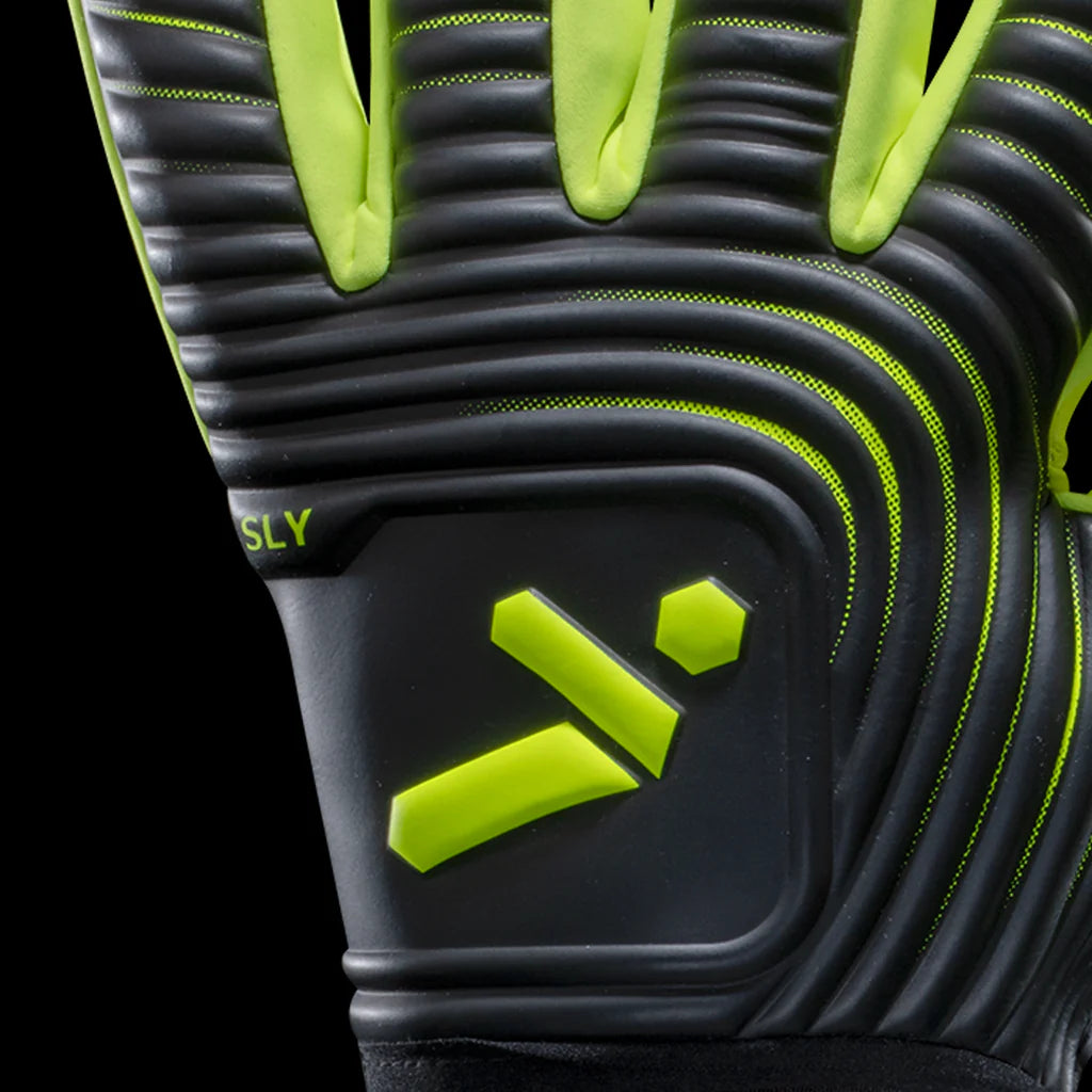 Storelli Silencer Sly Goalkeeper Gloves Black/Green