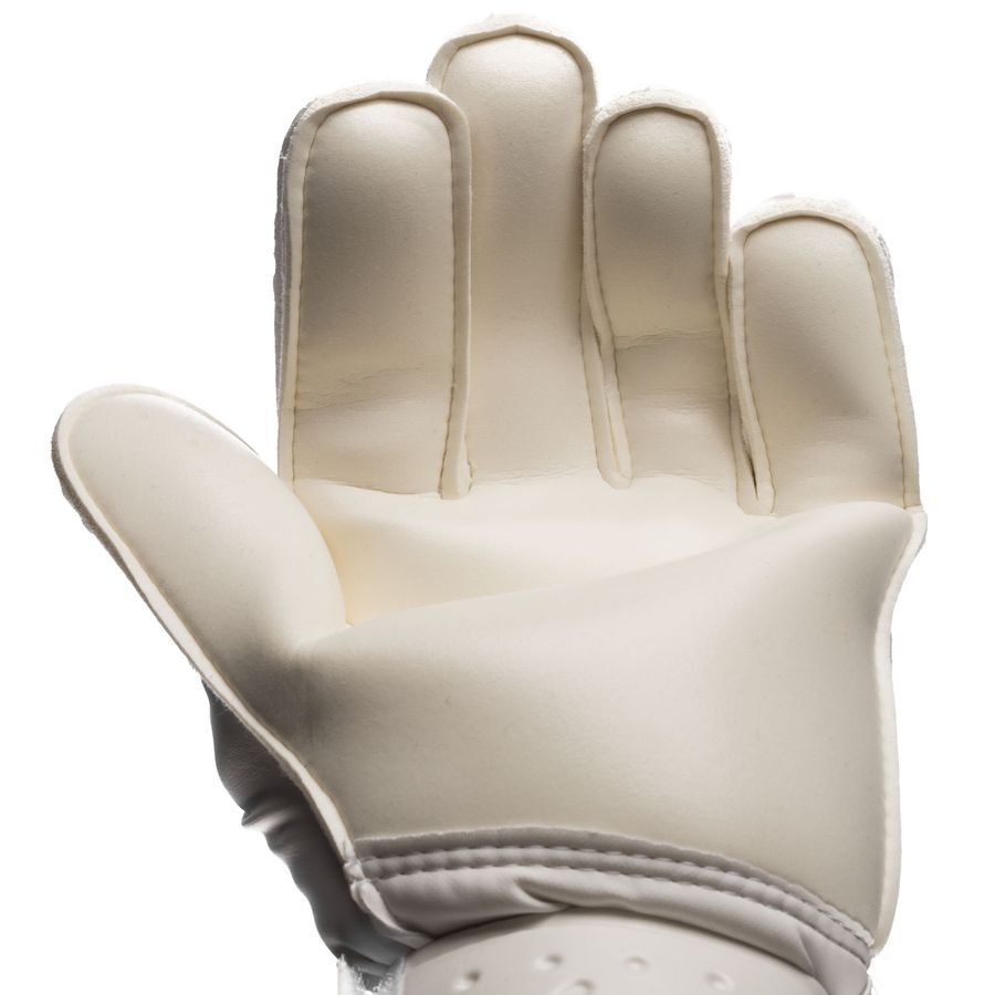 Nike Match Goalkeeper Gloves White/Chrome