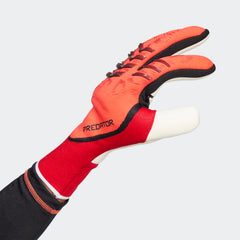 Guantes de portero adidas Predator Pro Fingersave en rojo y negro