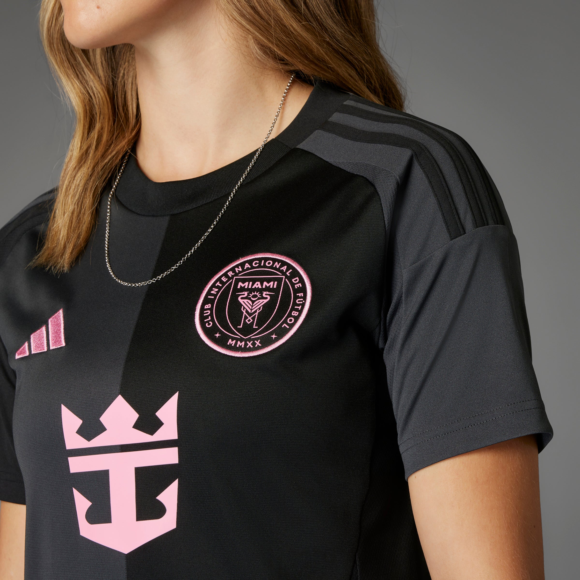 Camiseta visitante adidas Messi Inter Miami CF 24/25 para mujer, color negro