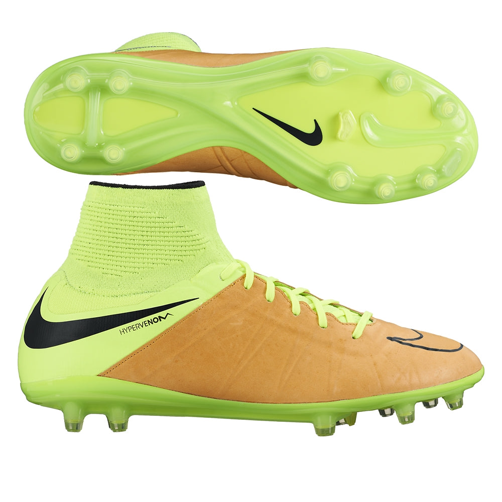 Nike Hypervenom Phantom II LT FG